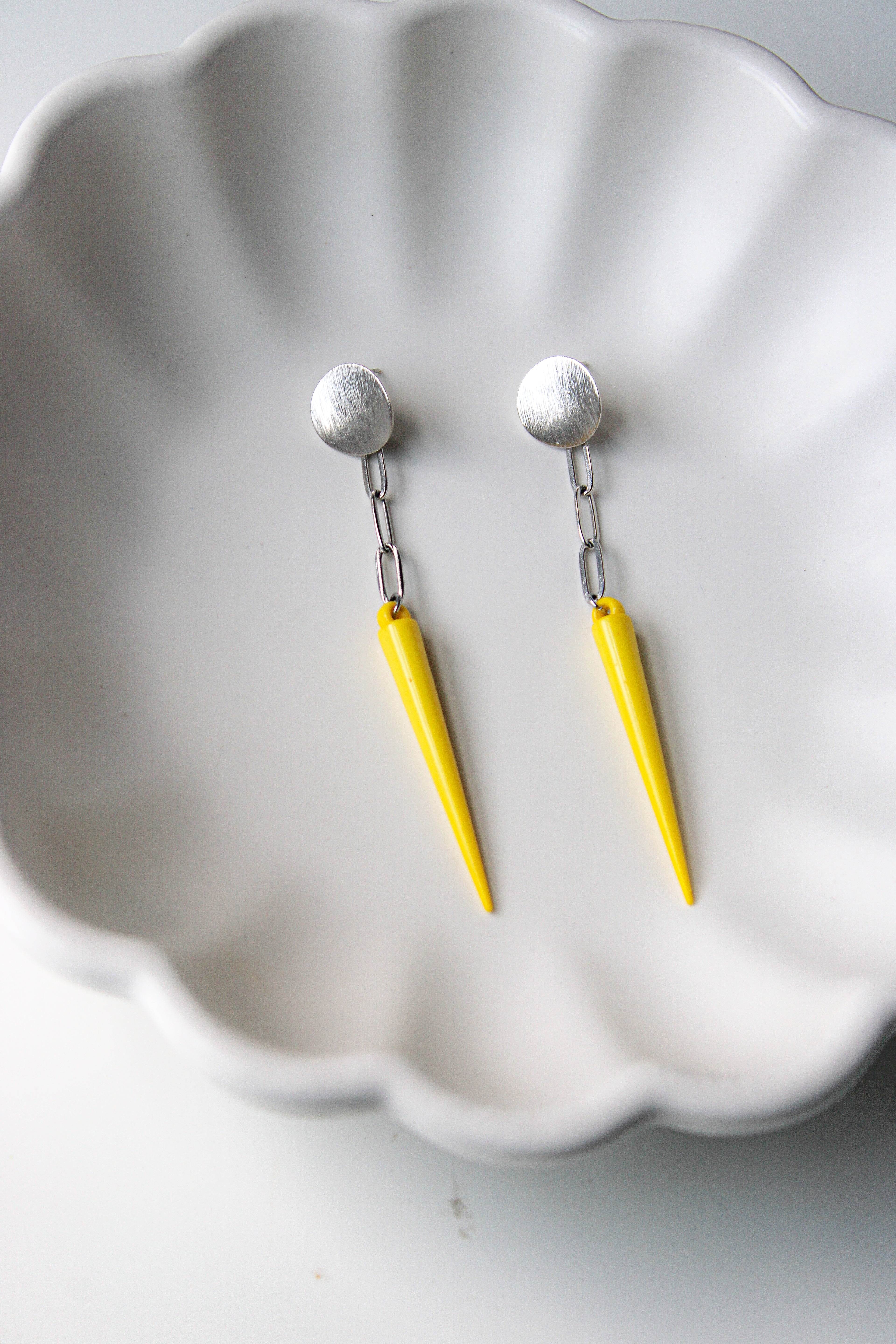 modern jewelry
shell  jewelry
seashell jewelry
joyeria barata
joyeria simple
summer jewelry
gratis
free
cross jewelry
chunky cross necklace
statement cross necklace
girly jewelry
shell charm jewelry
joyeria moderna
cuadrados
squared
earrings
pantallas
aretes
symbolic jewelry
patrones joyeria
angel jewelry
celestial jewelry
heavenly jewelry
cloud aesthetic jewelry
halo inspired jewelry
joyeria con textura
Girly fashion
girly jewelry
chunky jewelry
statement jewelry
trendy jewelry
fashion jewelry