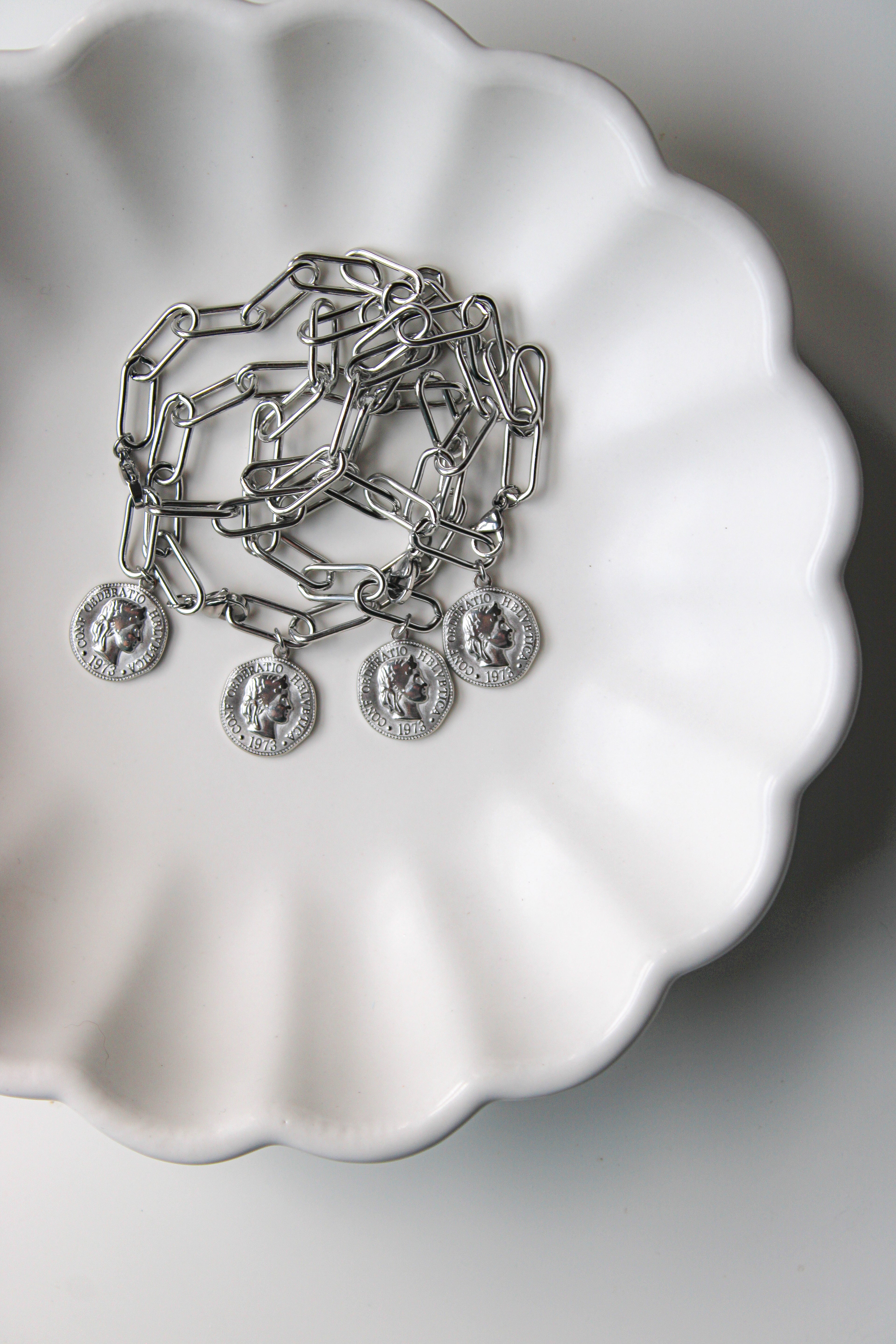 stainless steel
male
unisex
female cross jewelry
chunky cross necklace
statement cross necklace
girly jewelry
shell charm jewelry
coastal jewelry
protection
amuleto
Cruces
cross jewelry
cross necklace
saint cross
religious jewelry
symbolic jewelry
saint inspired jewelry
angel jewelry
celestial jewelry
heavenly jewelry
cloud aesthetic jewelry
halo inspired jewelry
