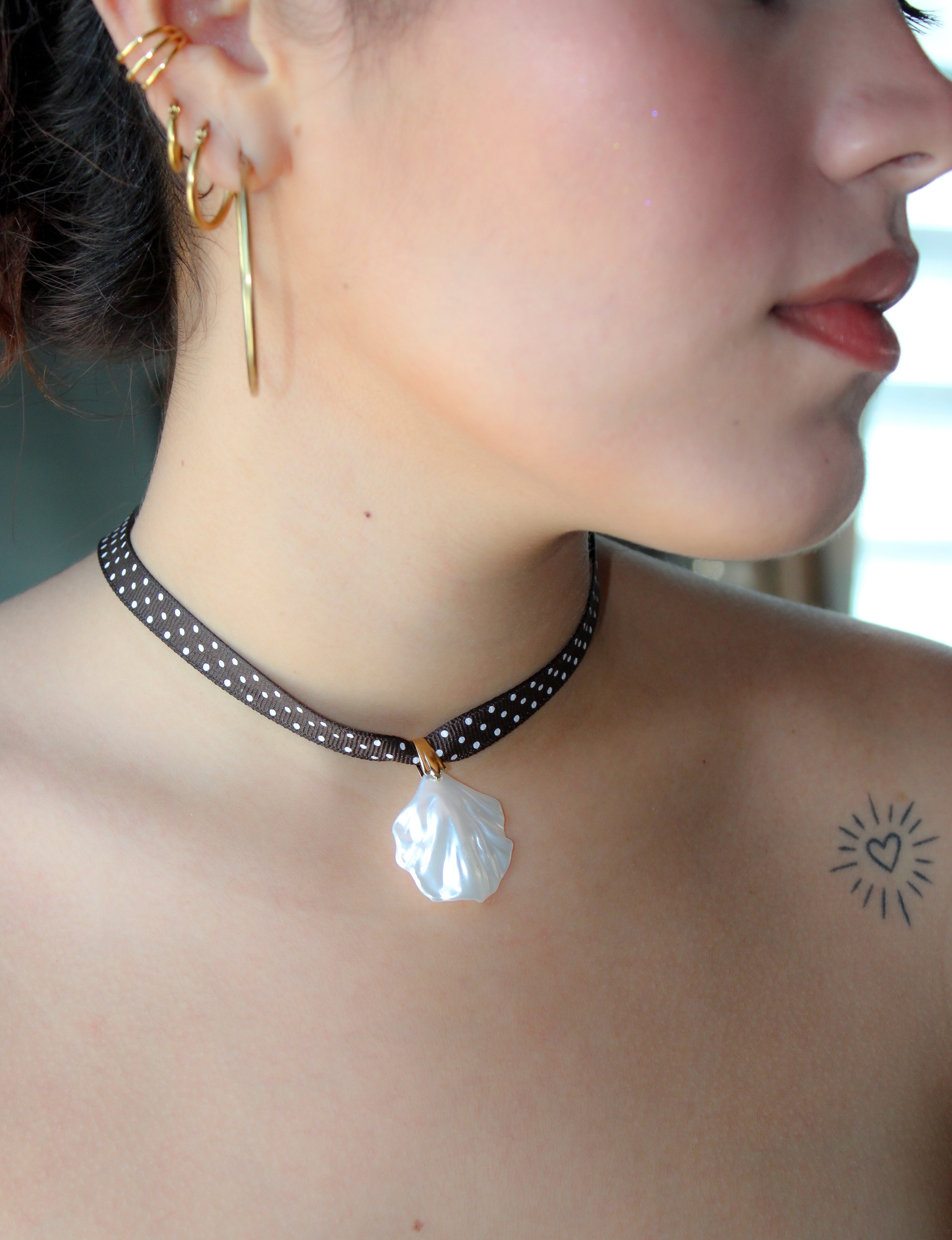 shell charm jewelry
seashell jewelry
coastal jewelry
summer jewelry
Girly fashion
girly jewelry
chunky jewelry
statement jewelry
trendy jewelry
fashion jewelry