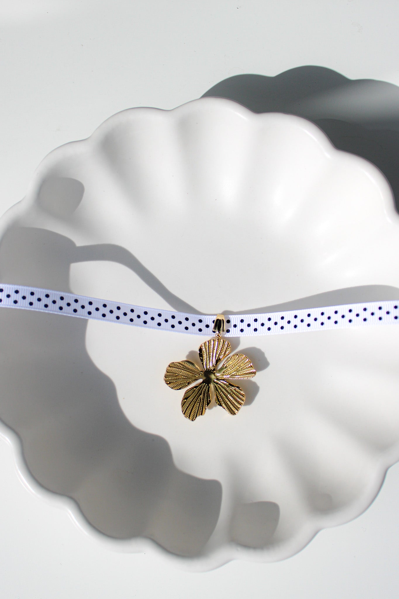 shell charm jewelry
seashell jewelry
coastal jewelry
summer jewelry
Mixto
cross jewelry
chunky cross necklace
statement cross necklace
girly jewelry
shell charm jewelry
coastal jewelry
Cruces
cross jewelry
cross necklace
saint cross
religious jewelry
symbolic jewelry
saint inspired jewelry
angel jewelry
celestial jewelry
heavenly jewelry
cloud aesthetic jewelry
halo inspired jewelry
Girly fashion
girly jewelry
chunky jewelry
statement jewelry
trendy jewelry
fashion jewelry