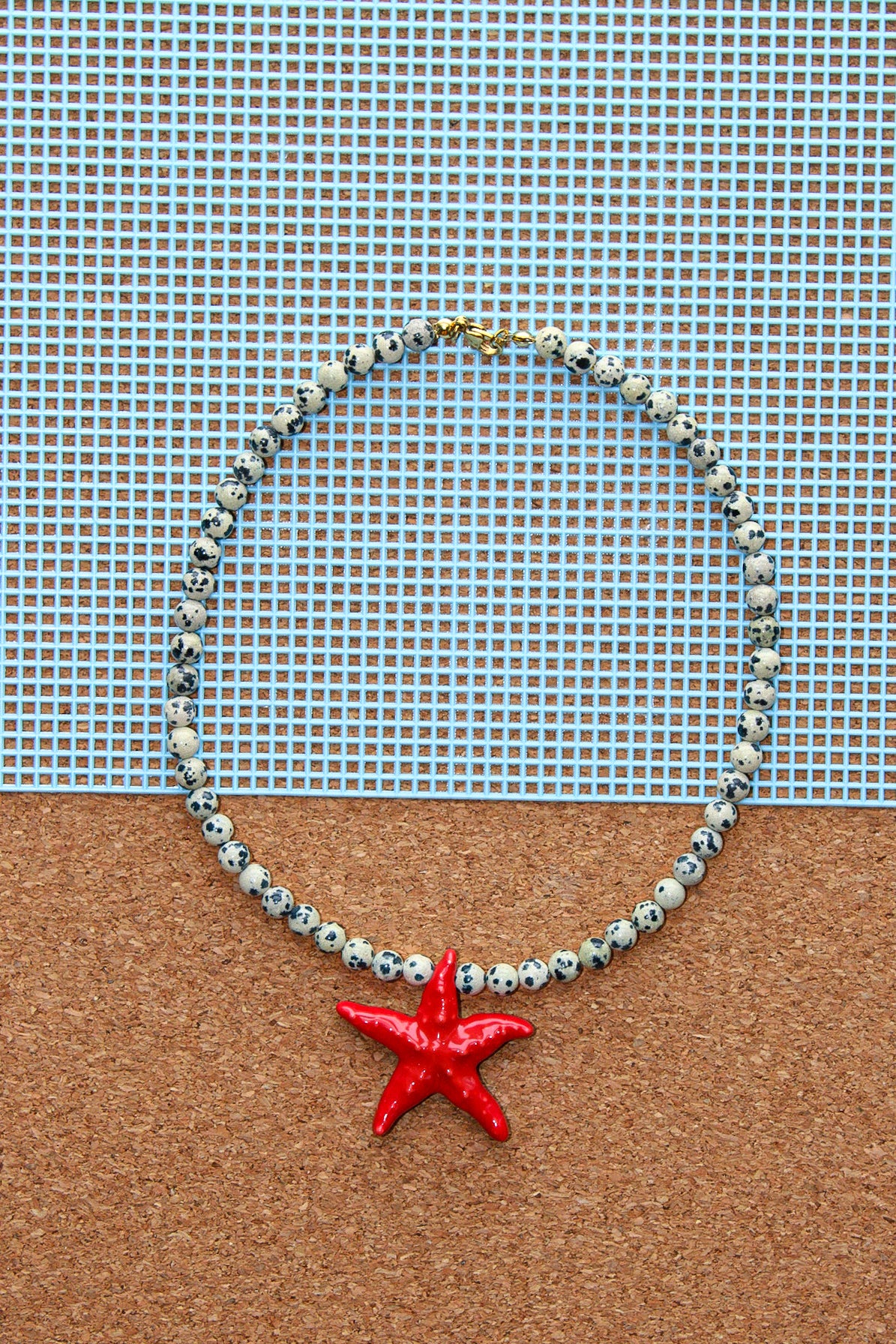 Handmade necklaces by Marveyra handcrafted in Puerto Rico featuring unique artisan designs, stainless steel details, pearls, natural-inspired elements, charms, chains, and contemporary accents. Every piece is created to stand out with an alternative, beach-inspired, unisex aesthetic and can be layered or styled for everyday wear. / Collares artesanales de Marveyra hechos a mano en Puerto Rico con diseños únicos, detalles en acero inoxidable, perlas, elementos inspirados en la naturaleza, dijes, cadenas y ac