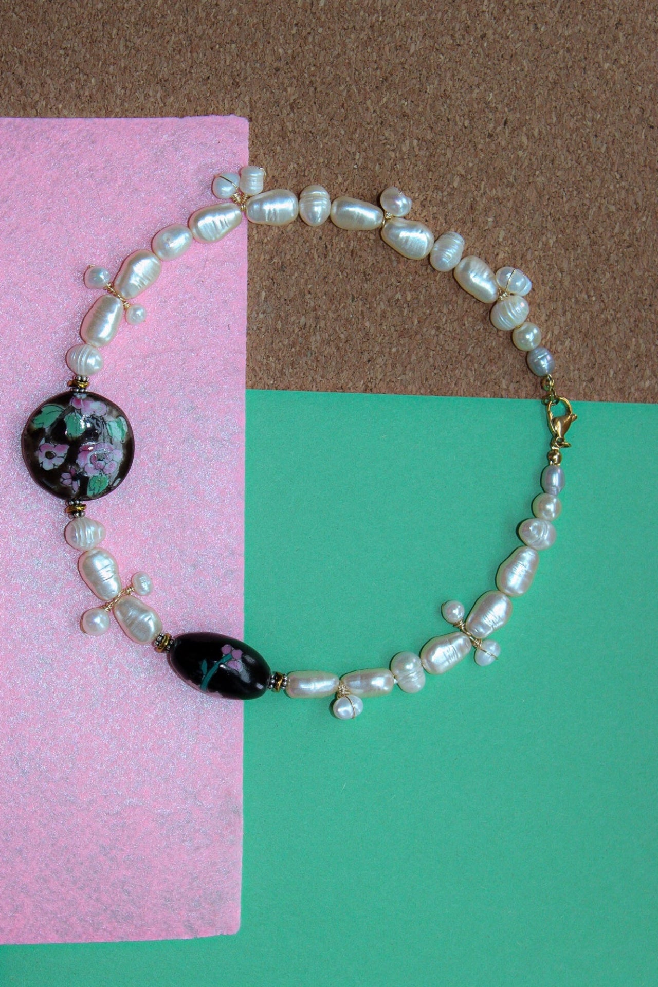 Handmade necklaces by Marveyra handcrafted in Puerto Rico featuring unique artisan designs, stainless steel details, pearls, natural-inspired elements, charms, chains, and contemporary accents. Every piece is created to stand out with an alternative, beach-inspired, unisex aesthetic and can be layered or styled for everyday wear. / Collares artesanales de Marveyra hechos a mano en Puerto Rico con diseños únicos, detalles en acero inoxidable, perlas, elementos inspirados en la naturaleza, dijes, cadenas y ac