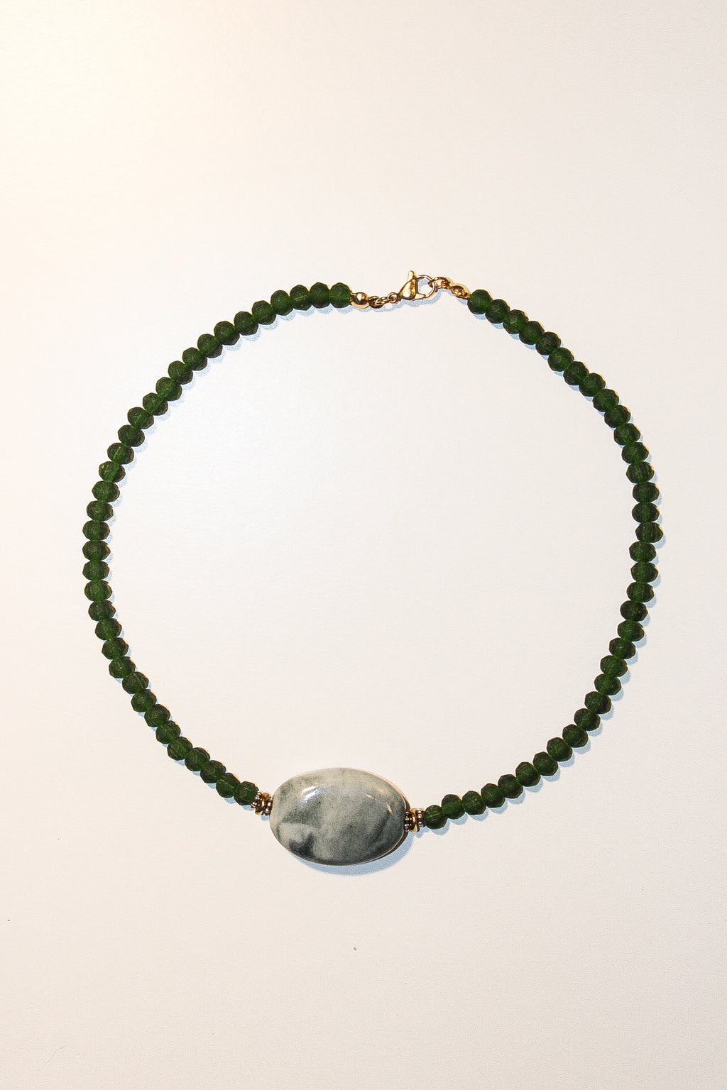 Handmade necklaces by Marveyra handcrafted in Puerto Rico featuring unique artisan designs, stainless steel details, pearls, natural-inspired elements, charms, chains, and contemporary accents. Every piece is created to stand out with an alternative, beach-inspired, unisex aesthetic and can be layered or styled for everyday wear. / Collares artesanales de Marveyra hechos a mano en Puerto Rico con diseños únicos, detalles en acero inoxidable, perlas, elementos inspirados en la naturaleza, dijes, cadenas y ac