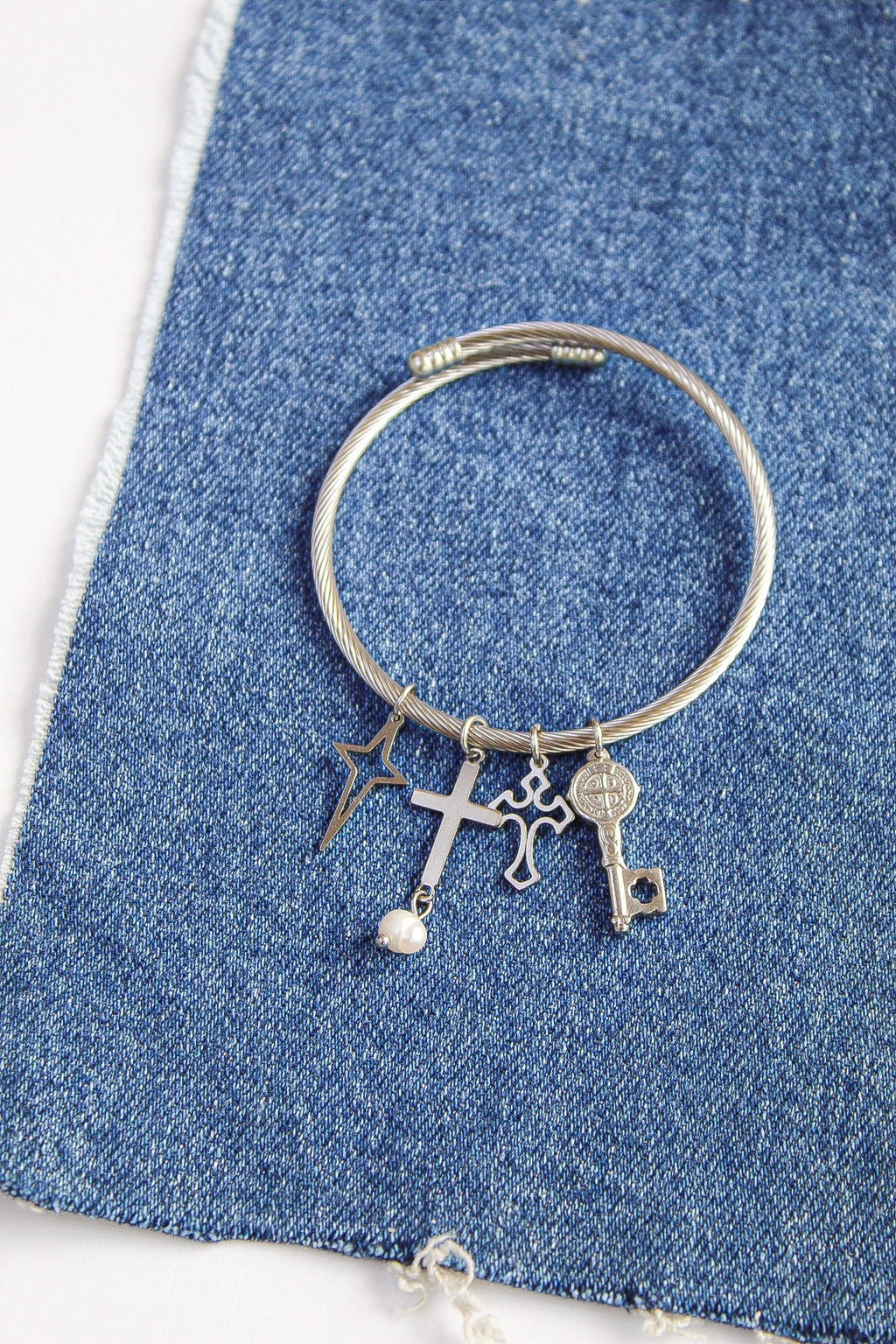 Conexión (Bracelet)